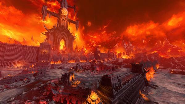 A fiery battlefield in Total War: WARHAMMER III, featuring a towering fortress and blazing skies in this dramatic screenshot.