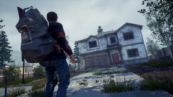 A screenshot from State of Decay 2: Juggernaut Edition shows a survivor with a backpack approaching an abandoned suburban house.