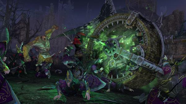 Total War: WARHAMMER II screenshot: A Skaven Doomwheel emits green energy in battle against a giant and armored soldiers.