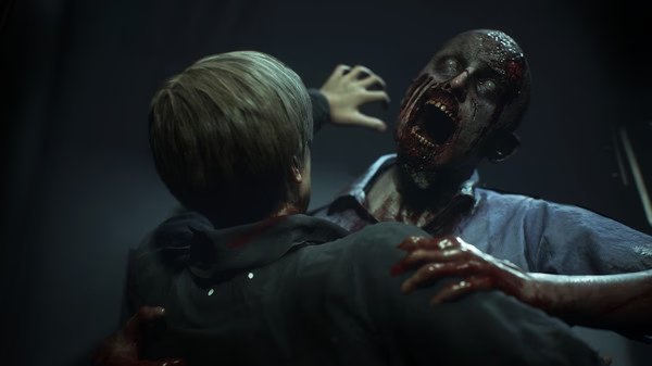 Resident Evil 2 screenshot: A tense encounter as a character grapples with an attacking zombie in a dark setting.