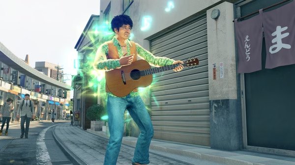 Screenshot from Yakuza: Like a Dragon shows a character playing guitar on a street, surrounded by glowing musical notes.